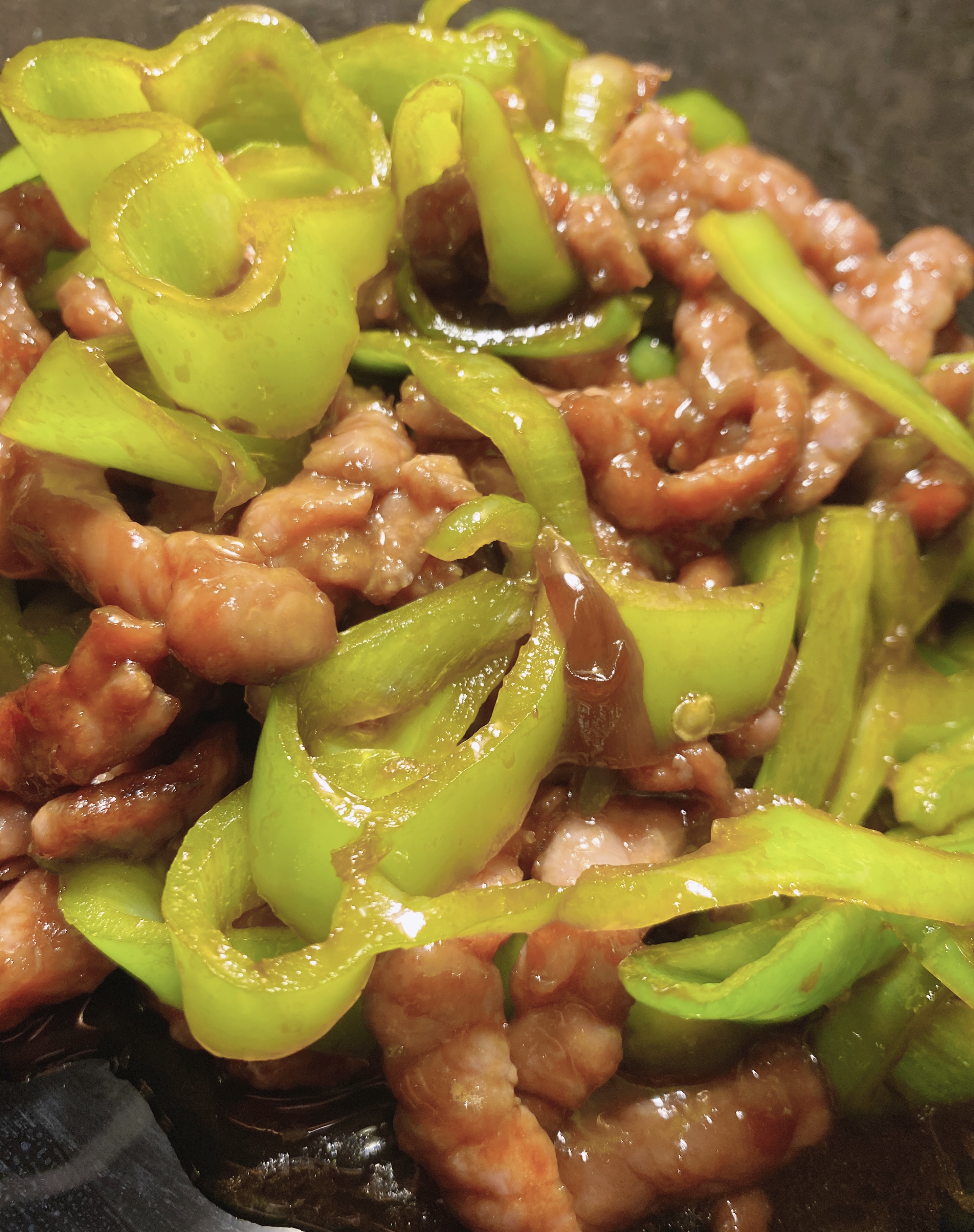 Ternera con pimientos verde